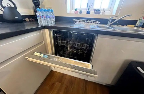 Colchester House | Pass the Keys | 3 Bed home away from home