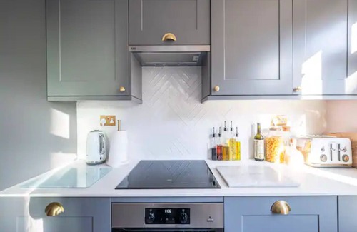 East Walworth Apartment | Pass the Keys | Boutique apartment 15 mins bus to Central London