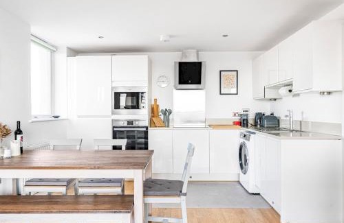 Bromley North Apartment | Pass the Keys Charming Stay with a Balcony in Bow