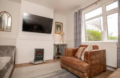 Aubourn House | Pass the Keys Cosy Countryside Hideout