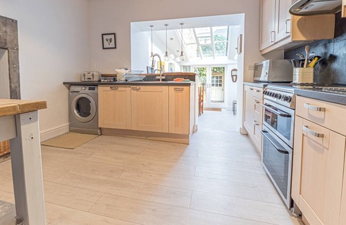 Kirkby Lonsdale House | Pass the Keys | Gorgeous Georgian 3 bed with parking and fireplace