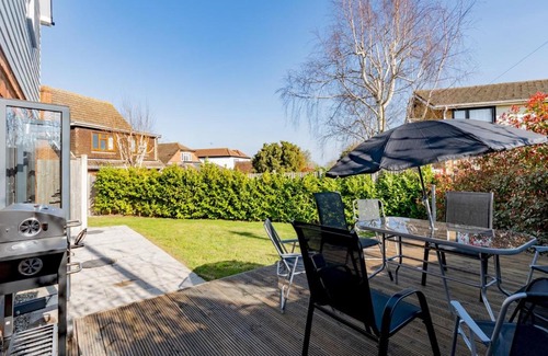 Hawkwell House | Pass the Keys Hawkwell Retreat 5 Bedroom home Hockley