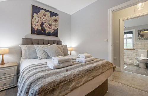 York House | Pass the Keys No. 3 - Lime Tree Cottage