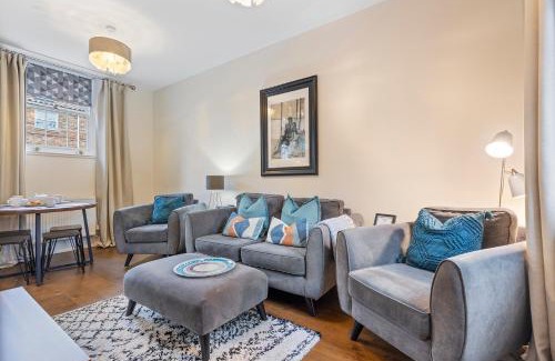 York House | Pass the Keys No. 4 - Oak Tree Cottage