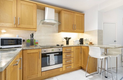 Belfast City Centre House | Pass the Keys | Spacious Home Rooftop Terrace Cafes Bars
