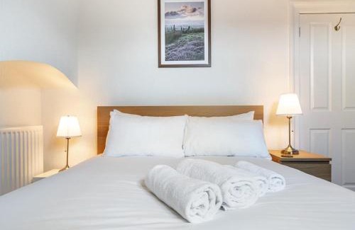 Belfast City Centre House | Pass the Keys Spacious Home Rooftop Terrace Cafes Bars