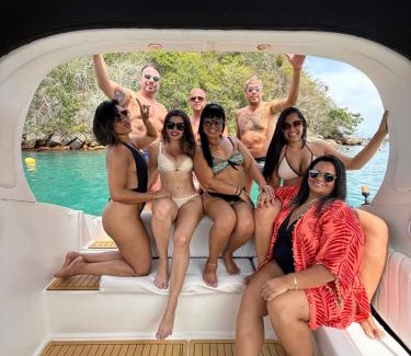 Verolme Boat Rental | Passeio de Lancha em Angra dos Reis