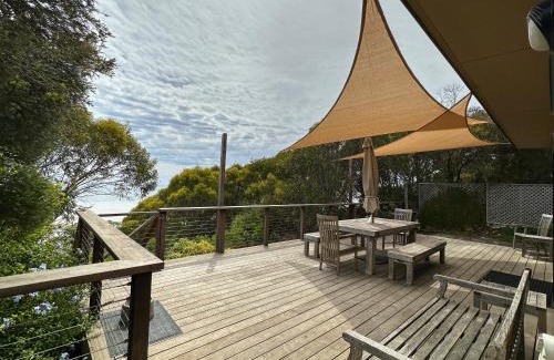 Emu Bay House | Passing Winds - Emu Bay