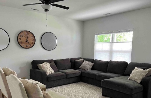 Rock Hill House | Patch of Paradise - Pool. Shuffleboard & Sleeps 8- close to Sports & Events Ctr