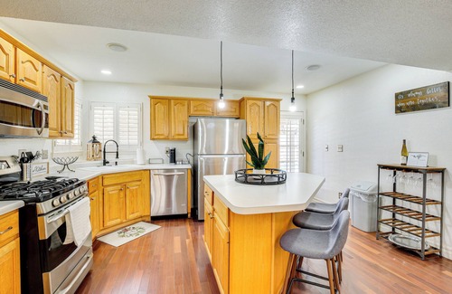 Horizon City House | Patio, Pool & Spa: Family Retreat in Horizon City!