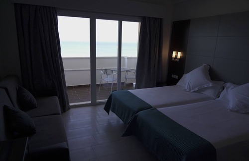 Punta Umbria Hotel | Pato Amarillo