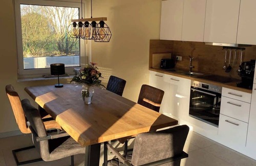 Marlow House | Paula Summary: Relax