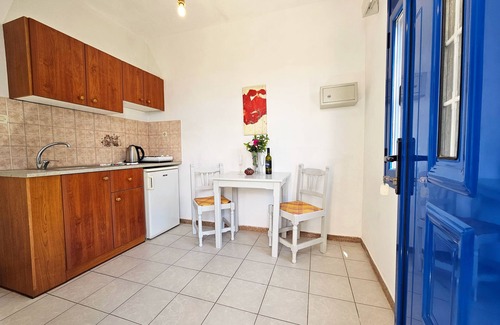 Marathokampos Apartment | Pavlis Studios Ormos