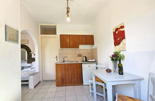 Marathokampos Apartment | Pavlis Studios Ormos