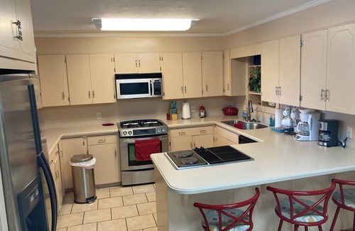 Morrilton House | Paw Paw Tree Estate at the foothills of Petit Jean Mt. next to Arkansas River.