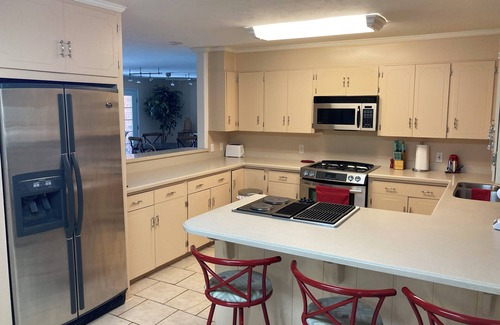 Morrilton House | Paw Paw Tree Estate at the foothills of Petit Jean Mt. next to Arkansas River.