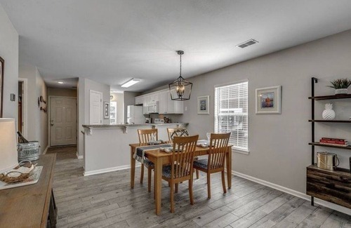 Pawleys Island Condo | Pawleys Island Paradise 2BR 1st Floor, Pools, Beach Close - True Blue Golf