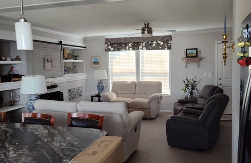 Deep Run House | Peacans Grove