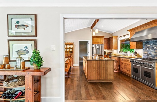 Lake Toxaway House | Peace and Seclusion - at Pair-A-Dice Cove in Beautiful Lake Toxaway.