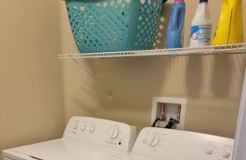 Ocoee Apartment | Peaceful 1 bedroom with amenities, 20-mins from parks