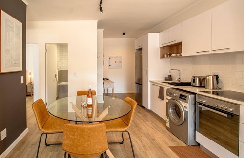 George Central Apartment | Peaceful 2BR Apartment in George with Views