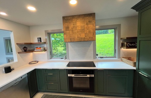 Swan Lake House | Peaceful 4-bedroom escape to Bethel Woods with WiFi, AC, lake view