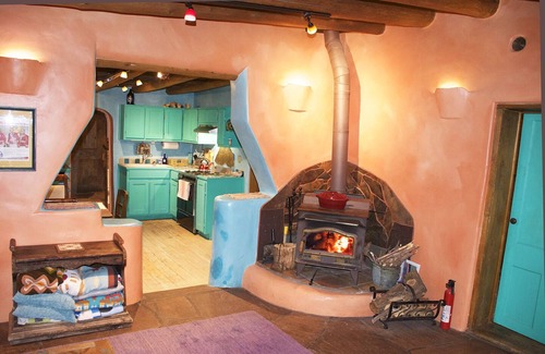 Arroyo Seco House | Peaceful Adobe w Jacuzzi, Walk To Arroyo Seco, Pets Welcome