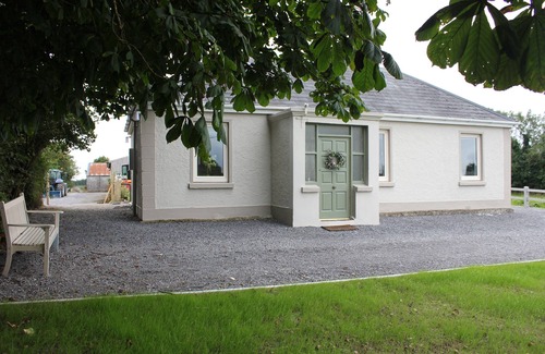 Brickens House | Peaceful and beautifully decorated cottage in the heart of the countryside.