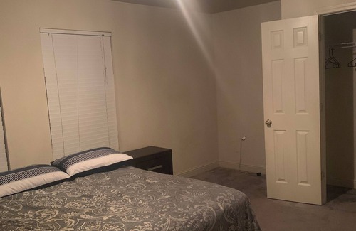 Merced House | Peaceful and Clean in Merced California