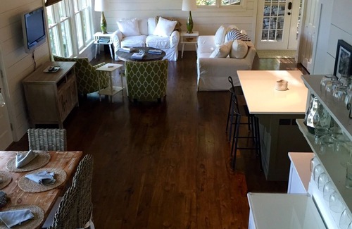 Tiger Cottage | Peaceful and cozy! Murray Cove Cottage On Beautiful Lake Burton