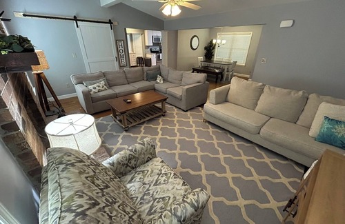 Mossy Oaks House | Peaceful Beaufort Single Story Ranch w/pond view - 3BR/2BA/8 beds. Sleeps Many!