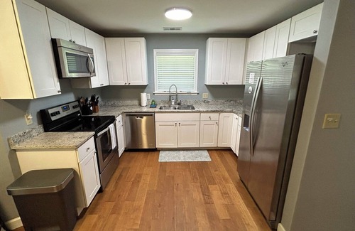 Mossy Oaks House | Peaceful Beaufort Single Story Ranch w/pond view - 3BR/2BA/8 beds. Sleeps Many!