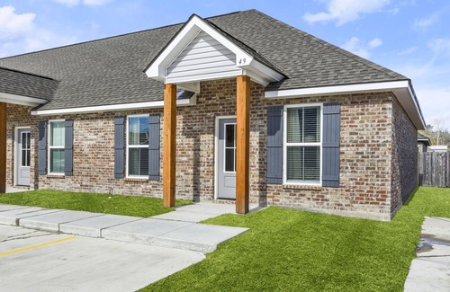 Walker Apartment | Peaceful & Convenient 2 Bed 2 Bath Apartment for you short/mid term cirucmstance