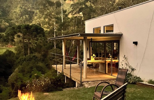 Goncalves House | Peaceful cottage with WiFi in charming Gonçalves