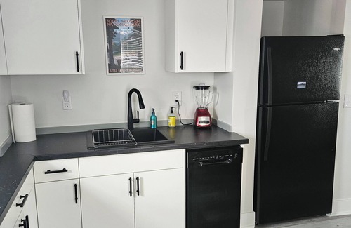 Trinidad Apartment | Peaceful, Cozy 2-bedroom apartment in Trinidad with WiFi, great music.