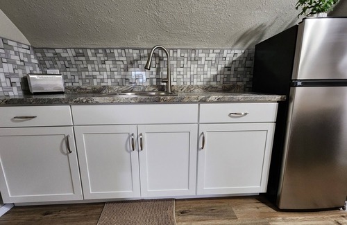 Zephyrhills Apartment | Peaceful, Family-sized Suite, Pool, Hot Tub, Camp Fire, Enormous Backyard!