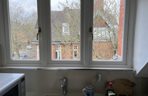 The Park Apartment | Peaceful flat in The Park