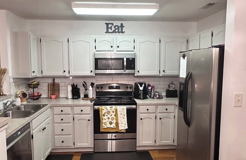 Matthews House | Peaceful Home, Walkable to Main Street Matthews