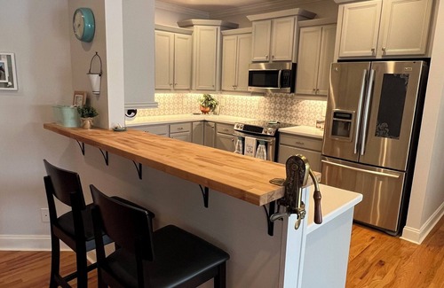 Laurens House | Peaceful Lake House with 2 Master Suites Only 15min from Fountain Inn or Laurens