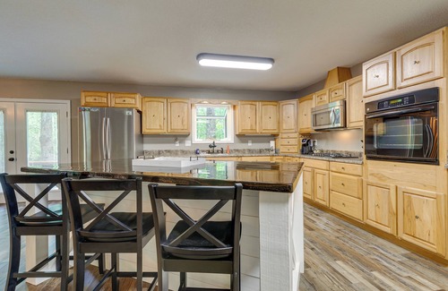 Lucedale House | Peaceful Lucedale Hideaway on Private Acerage!