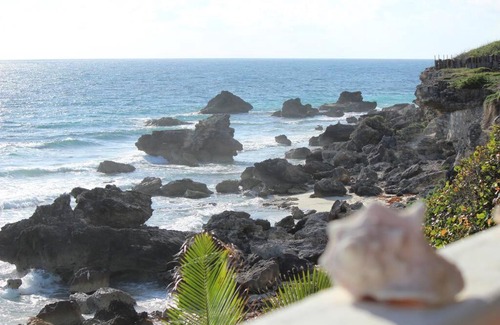 La Gloria House | Peaceful ocean view, private courtyard. Casa Indie