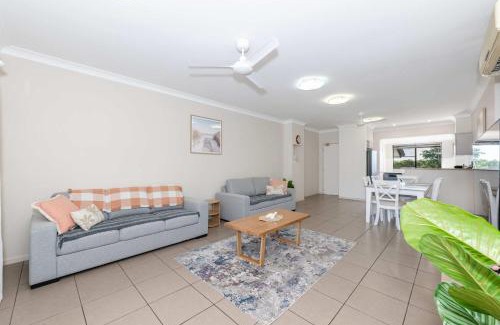 West End Apartment | Peaceful on Percy