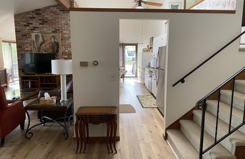 Hart House | Peaceful, private setting on a beautiful lake. Just added central A/C and Wi-Fi