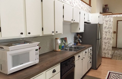 Hart House | Peaceful, private setting on a beautiful lake. Just added central A/C and Wi-Fi