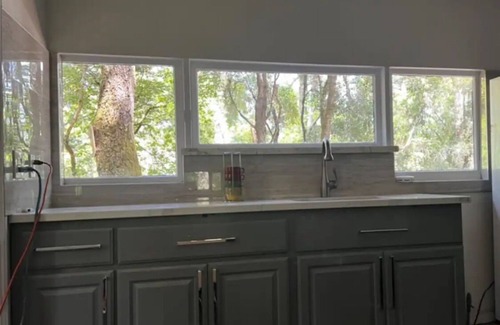 La Honda Apartment | Peaceful Small Studio /Cabin is 100 years old with WiFi in La Honda Forest