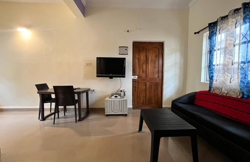 Candolim Apartment | Peaceful stay 1bhk apartment with pool