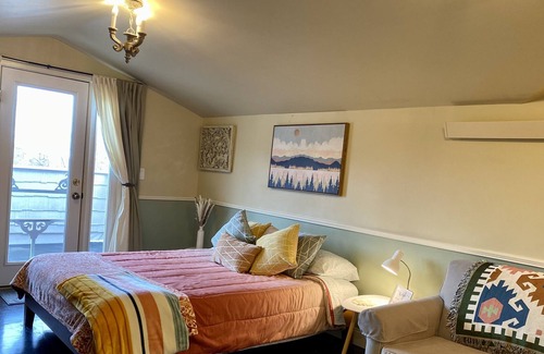 Whitewood Apartment | Peaceful Studio Apt. in the ❤ of the Black Hills