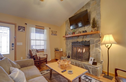 Sylva Cabin | Peaceful Sylva Cabin w/ Mtn Views & Creek!