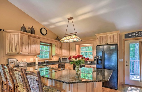 Sylva Cabin | Peaceful Sylva Cabin w/ Mtn Views & Creek!