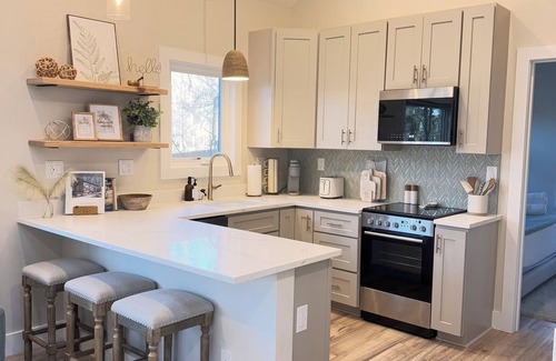 Rutherfordton House | Peaceful Vibe, Modern Cabin - 10 mins from Tryon International Equestrian Center